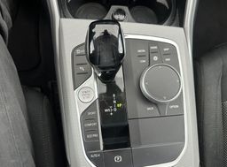 Zunanja slika - BMW Serija 3 - Touring: 318d Touring.NAVI.PDC.KONFORT.ZAKLEPANJE.KLJUKA - 12 - Predogledna slika