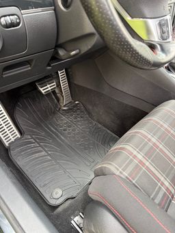 Notranja slika - VW Golf - 2,0 TSI GTI DSG - 12 - Predogledna slika