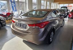 Zunanja slika - Hyundai Elantra - 1.6 CVVT STYLE SLOVENSKO POREKLO ... - 6 - Predogledna slika