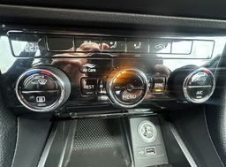 Zunanja slika - Škoda Superb - 2.0 TDI Active DSG.LIMO.KAMERA.NAVI.SAMO 85.000 KM - 10 - Predogledna slika