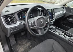 Zunanja slika - Volvo XC60 - B4D AWD AUT Momentum Pro FULLED•ACC•BLIS•KAMER•18C - 5 - Predogledna slika