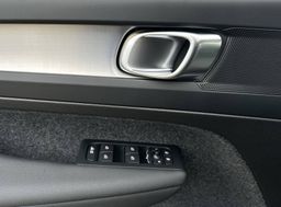 Zunanja slika - Volvo XC40 - B3 P Core AT DCT... - 10 - Predogledna slika