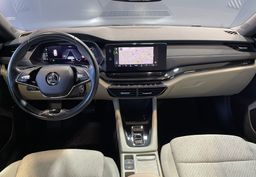Zunanja slika - Škoda Octavia - VIRTUAL-NAVIGACIJA-LANE-RADAR-LED-DSG-ALU-KEYLESS - 11 - Predogledna slika