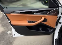 Zunanja slika - BMW X4 - serija : xDrive LCI MODEL •LED• USNJE• TOP • OBROKI• ... - 13 - Predogledna slika