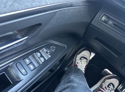 Zunanja slika - Peugeot 5008 - 1.6 THP 180 EAT8 GT LINE.KAMERA.LED.USNJE.NAVI.TOP - 14 - Predogledna slika