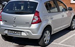 Zunanja slika - Dacia Sandero - 1.4 Laureate °PREVOŽENI SAMO 67.541 KM° - 4 - Predogledna slika