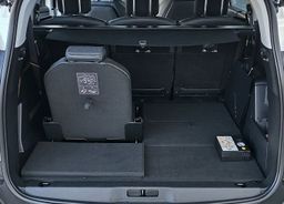 Zunanja slika - Peugeot 5008 - 2.0HDI EAT8 Allure FULLED•BLIS•7-SED•KEYLES•KAMER• - 8 - Predogledna slika