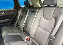 Zunanja slika - Volvo XC60 - D4 AWD Momentum B-kat.pnevm. - 10 - Predogledna slika