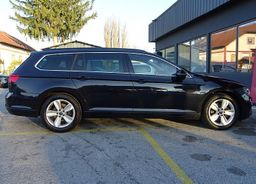 Zunanja slika - VW Passat - Variant 2.0 TDI DSG BUSINESS 200KM - VLEČNA KLJUKA - - 3 - Predogledna slika