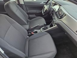 Notranja slika - VW Polo - 1,0 TSI Highline - 12 - Predogledna slika
