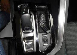 Zunanja slika - Peugeot 5008 - 1.2 PURETECH 130 ALLURE PACK -7SEDEŽEV -KAMERA - 10 - Predogledna slika