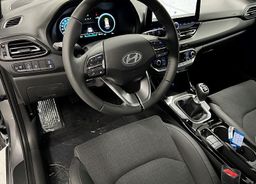 Zunanja slika - Hyundai i30 - 1.5 T-GDI 140 PREMIUM-SMART- WINTER-ECM-W.C. - 4 - Predogledna slika