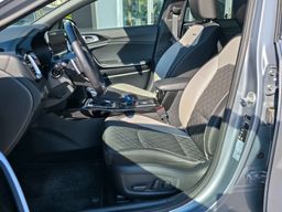 Zunanja slika - KIA Ceed - 1,5 T-GDI GT-Line ISG DCT - 4 - Predogledna slika