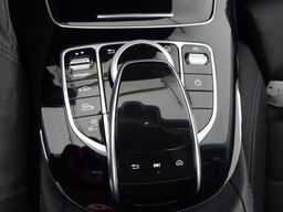 Notranja slika - Mercedes-Benz E-Razred - E 300 2.0 143kW 9G.NEMŠKI.KAMERA.ACC.USNJE - 26 - Predogledna slika