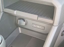 Zunanja slika - Dacia Duster - 1.2 TCe 130 EXPRESSION 4x4 - 18 - Predogledna slika