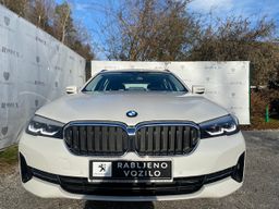 Zunanja slika - BMW Serija 5 - 520d Touring AVT+NAVI+LED+PDC+JAMSTVO - 5 - Predogledna slika