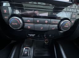 Zunanja slika - Nissan Qashqai - 1.6 DCI TEKNA 4WD+4ALU.KAMERA.PANORAMA.USNJE.LED - 14 - Predogledna slika