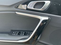 Zunanja slika - KIA XCeed - 1.5 T-GDi EX Way ISG. 7DCT - 14 - Predogledna slika