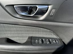 Zunanja slika - Volvo V60 - B4D Momentum Avt. - 13 - Predogledna slika