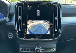 Zunanja slika - Volvo XC40 - B3P Plus Dark Avt - 15 - Predogledna slika