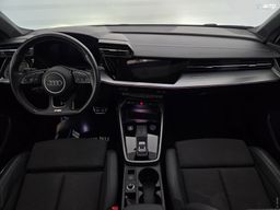 Notranja slika - Audi - A3 Sportback 40 TDI quattro S line S tronic - 10 - Predogledna slika