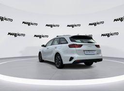 Zunanja slika - KIA Ceed - SW 1.5 T-GDi LX Champion+ ISG. M T... - 7 - Predogledna slika