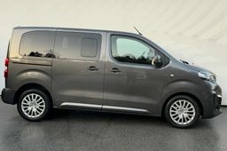 Zunanja slika - Peugeot Traveller - 2.0 HDI-95.000km-1 LASTNIK-5 SEDEŽEV-KAMERA-LED... - 4 - Predogledna slika