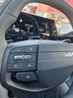 Zunanja slika - KIA EV3 - SKY 58kw - 14 - Predogledna slika