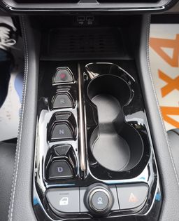 Zunanja slika - Vinfast VF8 - 87.7 kWh AWD ECO-350PS AWD-GRATIS POLNILNICA 22KW - 14 - Predogledna slika