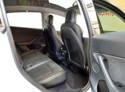 Zunanja slika - Tesla Model Y - Long Range Dual Motor AWD - 11 - Predogledna slika