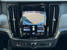 Zunanja slika - Volvo V90 - D4 AVT Momentum Pro R-DESIGN-VIRTUAL.HARMAN.KARDON - 16 - Predogledna slika