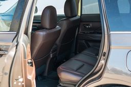 Zunanja slika - Mitsubishi Outlander - 2.0 Mivec 4WD INSYLE+ - 13 - Predogledna slika