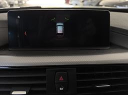 Zunanja slika - BMW Serija 3 - Touring: 318i AVT M SPORT-LED-USNJE-ŠPORTNI SEDEŽI-VIRTU - 17 - Predogledna slika