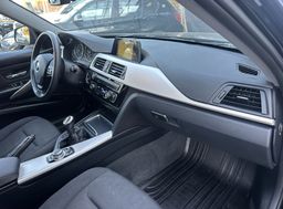 Zunanja slika - BMW Serija 3 - : 318i Advantage-NAVI-GRE.SEDEŽEV-2xPDC-TEMPOMAT-17C - 11 - Predogledna slika