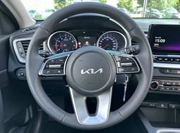 Zunanja slika - KIA Ceed - SW 1.5 T-GDI LX Champion+ ISG - 14 - Predogledna slika