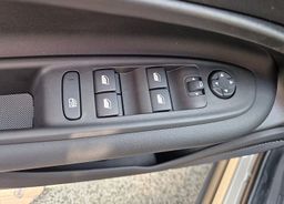 Zunanja slika - Jeep Avenger - Altitude 1.2 GSE 100 - 12 - Predogledna slika