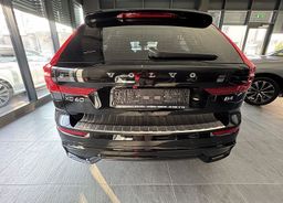 Zunanja slika - Volvo XC60 - B4  D  Plus Dark AT FWD.NAVY.FULL LED.GRETJE SEDEŽ - 7 - Predogledna slika