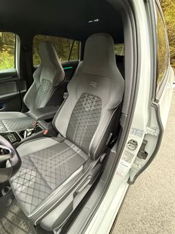 Notranja slika - VW - Golf Variant 1,5 TSI R-Line - 8 - Predogledna slika