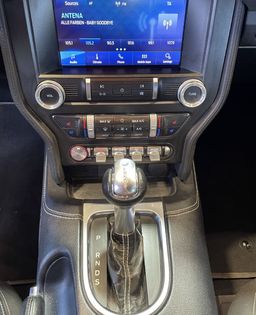 Zunanja slika - Ford Mustang - 5.0-V8-GT-HLAJENJE SED-MEMORY-USNJE-RADAR-LED-20C - 15 - Predogledna slika