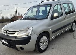 Zunanja slika - Peugeot Partner - Kombi STYLE 1.6 HDi 90 LEPO OHRANJEN - 1 - Predogledna slika
