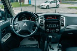 Zunanja slika - Mitsubishi Pajero - 3.2 AVTOMATIK - 7 SEDEŽEV - 13 - Predogledna slika