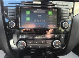 Zunanja slika - Nissan Qashqai - 1.3 DIG-T 160 PS DCT- SLO-1.LAST. - PANORAMA- LED - 10 - Predogledna slika