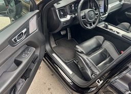 Zunanja slika - Volvo XC60 - B5D AWD AUT R-Design VELIKO DODATNE OPREME - 7 - Predogledna slika