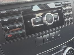 Zunanja slika - Mercedes-Benz GLK-Razred - GLK 220 BlueTEC 4MATIC XENON-ALU PLATIŠČA-PDC - 15 - Predogledna slika