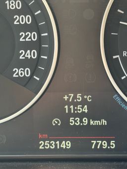 Notranja slika - BMW Serija 3 - BMW 320d - 6 - Predogledna slika