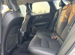 Zunanja slika - Volvo XC60 - D4 AWD AUT Momentum PILOT-KAMERA-MRTVI.KOT-KEYLESS - 8 - Predogledna slika