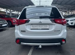 Zunanja slika - Mitsubishi Outlander - 2.2 DI-D 4WD INTENSE+ 7 sed. - 7 - Predogledna slika