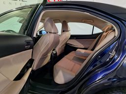 Zunanja slika - Lexus IS - 300h Base - 4 - Predogledna slika