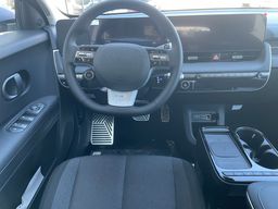 Notranja slika - Hyundai Ioniq 5 - FL Premium 84 kWh / topl. črpalka, el. kljuke - 5 - Predogledna slika