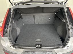 Zunanja slika - Volvo XC40 - D3 A AWD Momentum KAMERA.NAVI.ALU.4X4.TOP - 13 - Predogledna slika